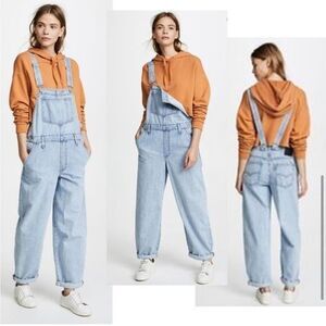 LEVI'S Baggy Light Wash Overalls Women's Size M (32W X 29L) $128